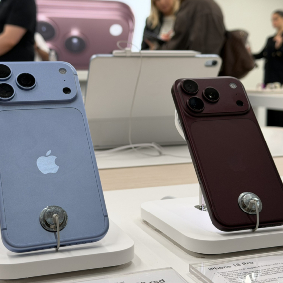 "Krš" ili "top": Šta mislite o novim iPhone bojama? ANKETA