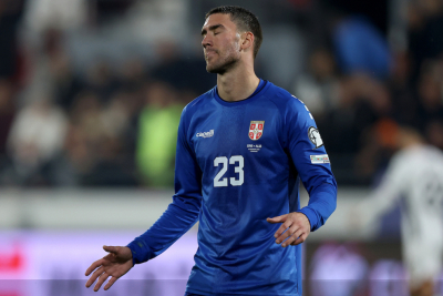 Slika za Vlahović neće igrati za Srbiju!