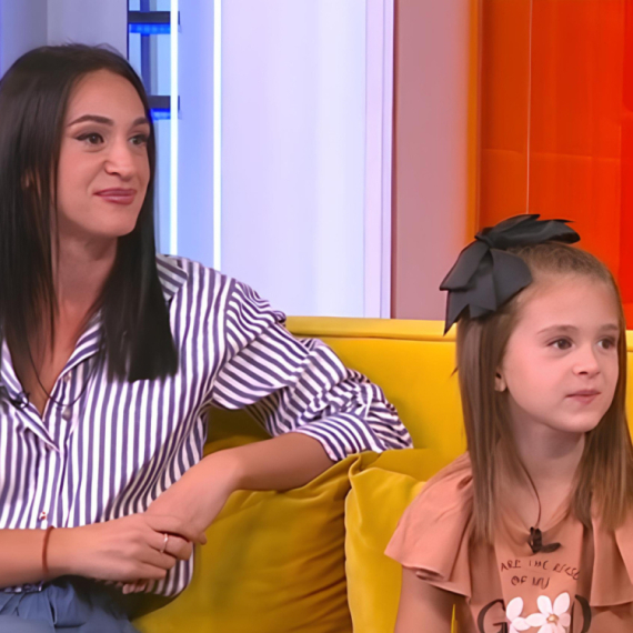 Danima su pešačile kroz šume i kupale se na vodopadima: Mama i ćerka otkrile kako je izgledalo hodočašće VIDEO