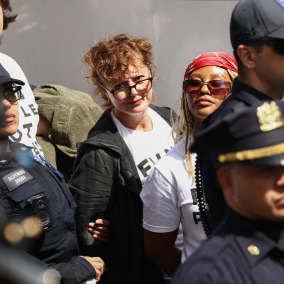 Dobitnica Oskara privedena tokom protesta protiv rata u Gazi, uhapšena i Hana Ajnbinder FOTO