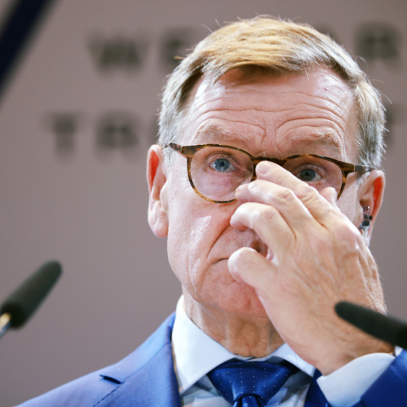 Wadephul reveals details of meeting with Lavrov; Unusual detail spotted during talks PHOTO/VIDEO