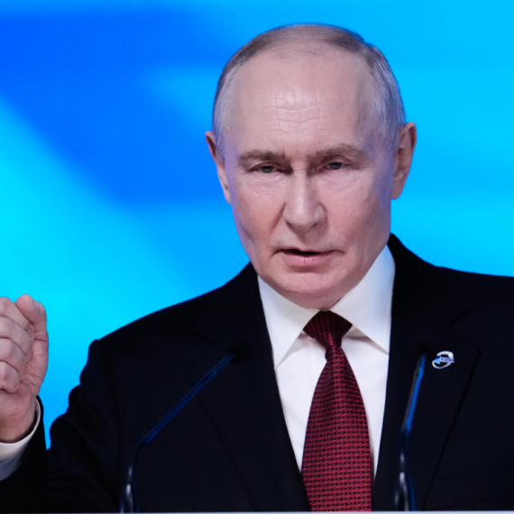"Putin je ratni zločinac"