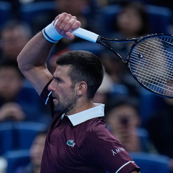 Medvedev disqualified, Djokovic reaches the final; Novak: "I'm shocked, something similar happened to me"