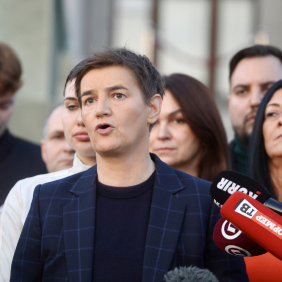 Brnabić: Besramno je koliko FDU "nije" politički angažovan FOTO
