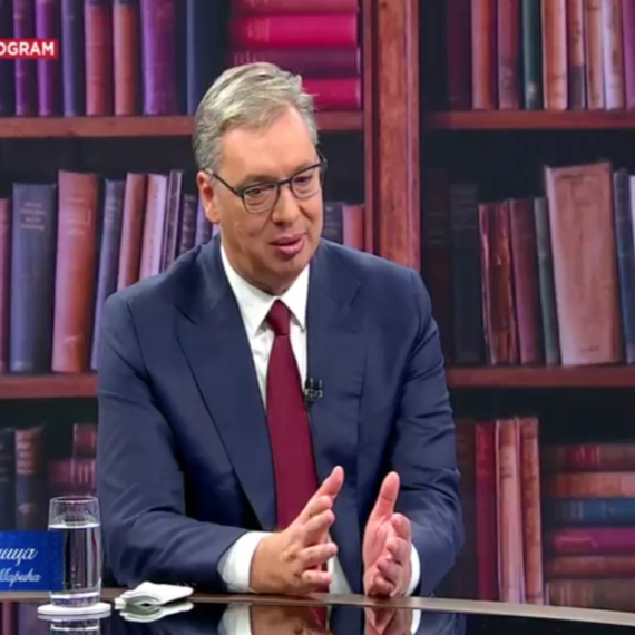 Vučić: "Država nam je u opasnosti"; "Narod ne želi da zemljom upravljaju oni koji nemaju nikakav program"