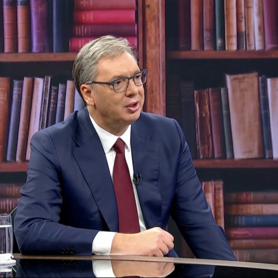 Vučić: "Biću na čelu otpora teroru"; "Nikome nećemo dozvoliti da ruši izbornu volju naroda"