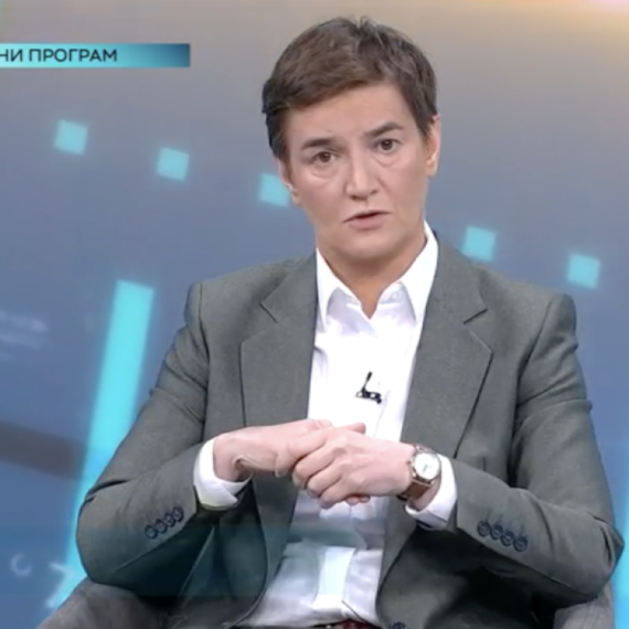 Brnabić "studentskoj listi": "Vi se ne borite protiv Vučića, već protiv države"; "Vama je Srebrenica genocid"