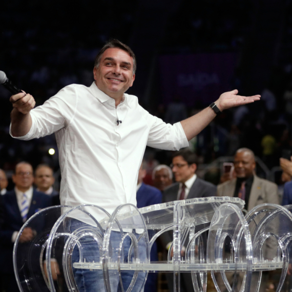 Brazilski sud naložio Meti da obezbedi jednak tretman Lule i Bolsonara
