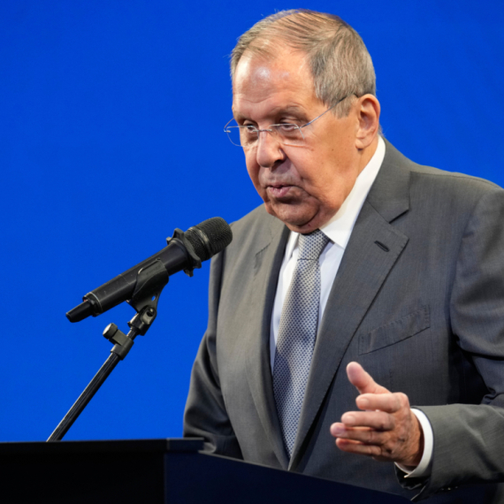 Lavrov: "Svaka zemlja može postati žrtva 'obojenih revolucija' koje organizuje Zapad"