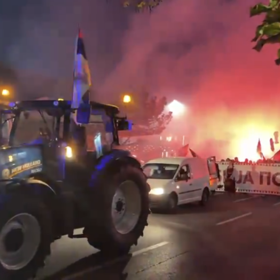 Veličanstveni prizori iz Temerina: Građani se okupili i pružili podršku listi "Ujedinjena Srbija" VIDEO