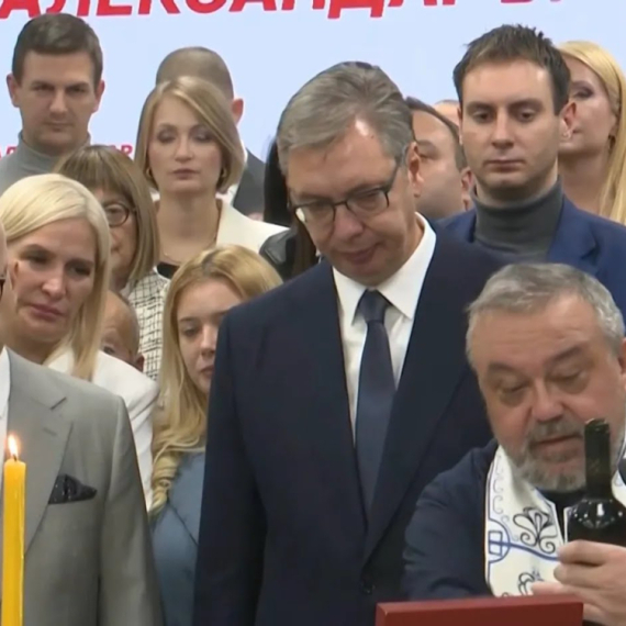 SNS obeležava slavu Svetu Petku; Prisutan i Vučić