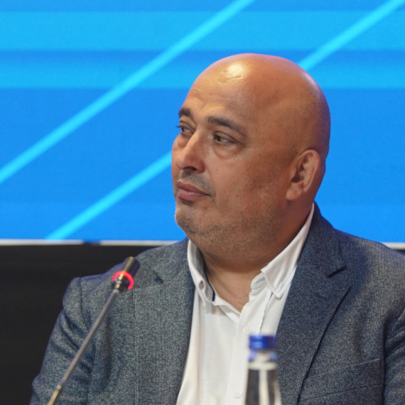 Drid za Novosadsku TV: "Neću podneti ostavku, fakultet nije politički plen" VIDEO