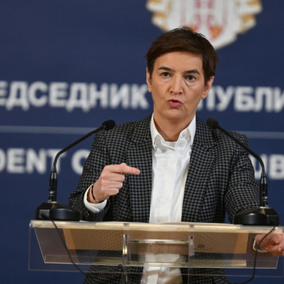 Brnabić: "Niko nema pravo da teroriše nikoga u ovoj zemlji"
