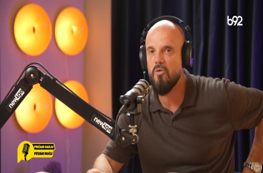 Pričam danju, pevam noću - Boban Rajović