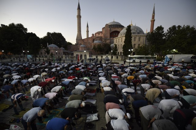 Foto: Tanjug/AP Photo/Emrah Gurel